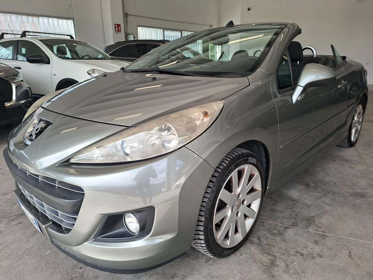 Peugeot 207 1.6 BENZINA / CABRIO / DA NEOPATENTATI