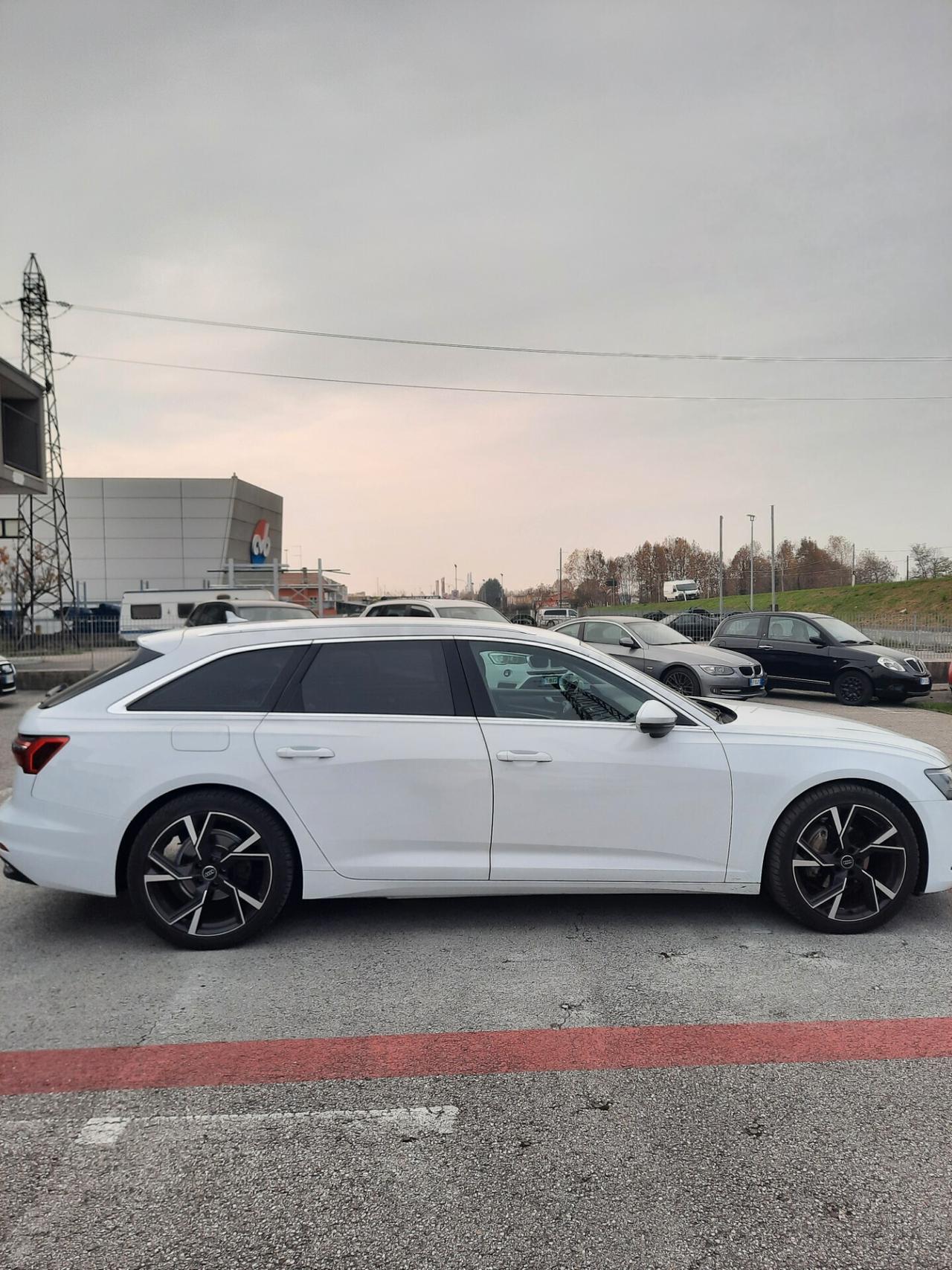 Audi A6 Avant 40 2.0 TDI S tronic Business Design