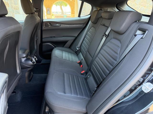 ALFA ROMEO Stelvio 190CV Q4 19'' BLACK+RETROCAMERA+2PDC+PACKBLACK
