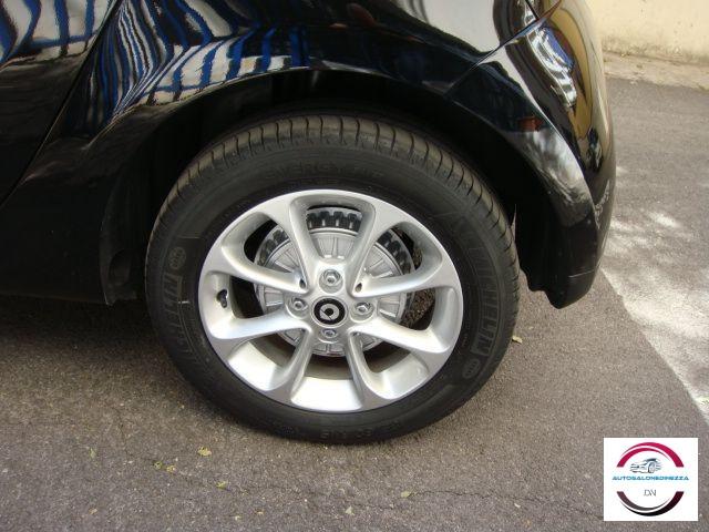 SMART - Forfour - 70 1.0 twinamic Youngster
