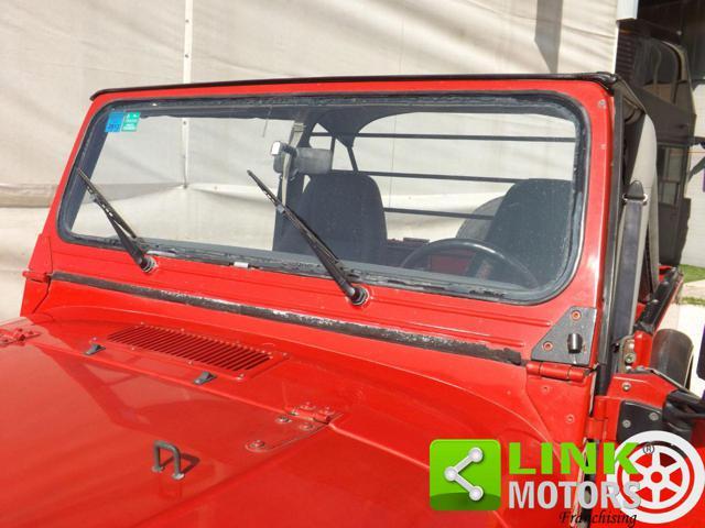 JEEP Wrangler 2.5 Laredo in ordine di carrozzeria e meccanica