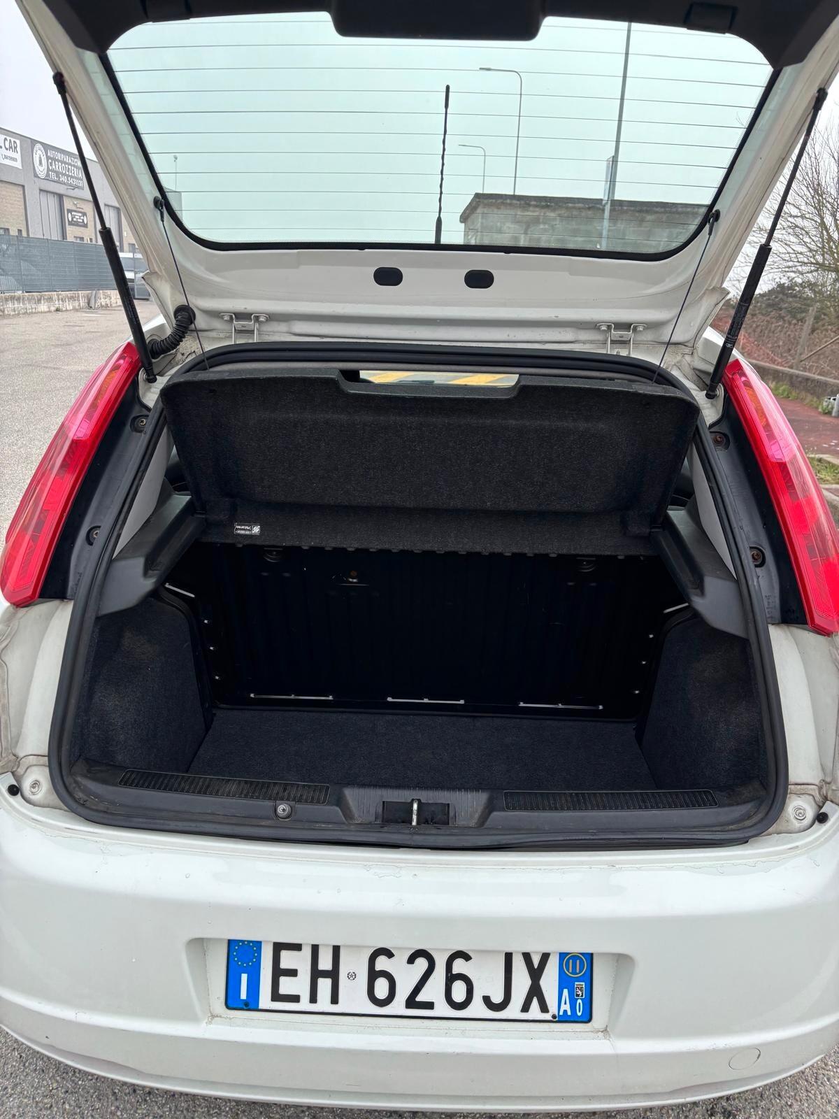 Fiat Grande Punto 1.3MJT 75 5p.Van Actual 4pt