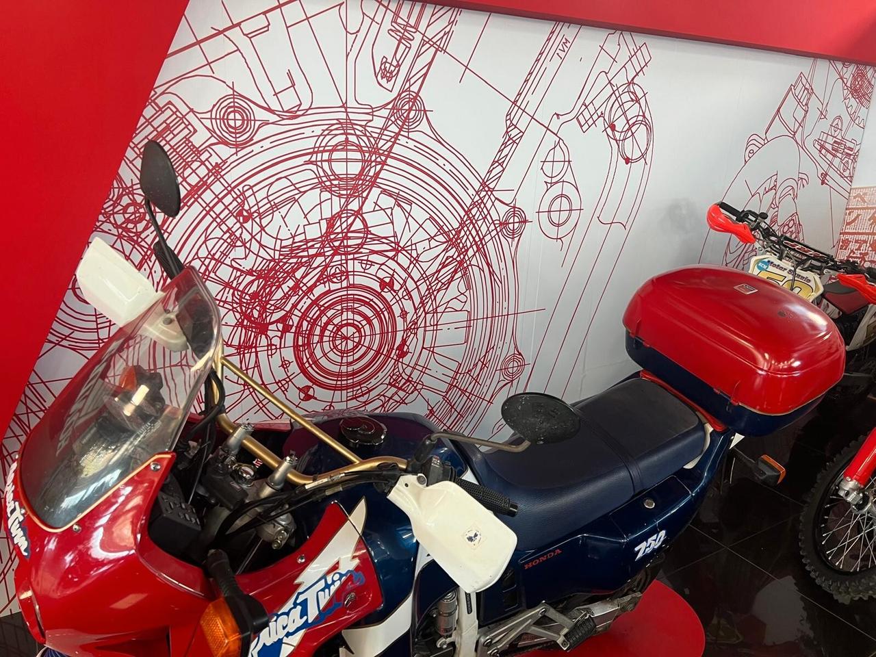 Honda Africa Twin NXR 750 Africa Twin NXR 750