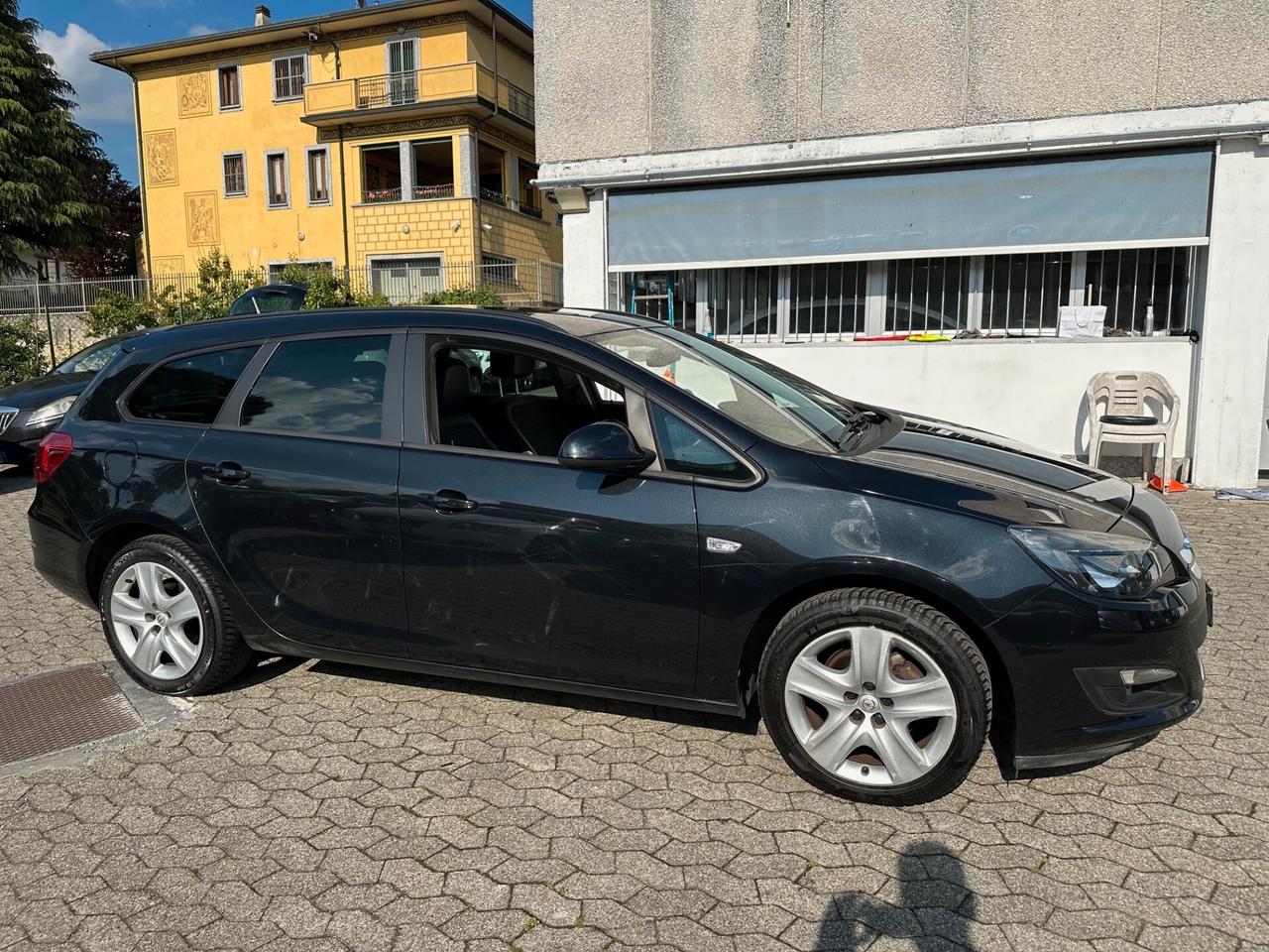 Opel Astra 1.4 Turbo 140CV Sports Tourer GPL Tech Elective