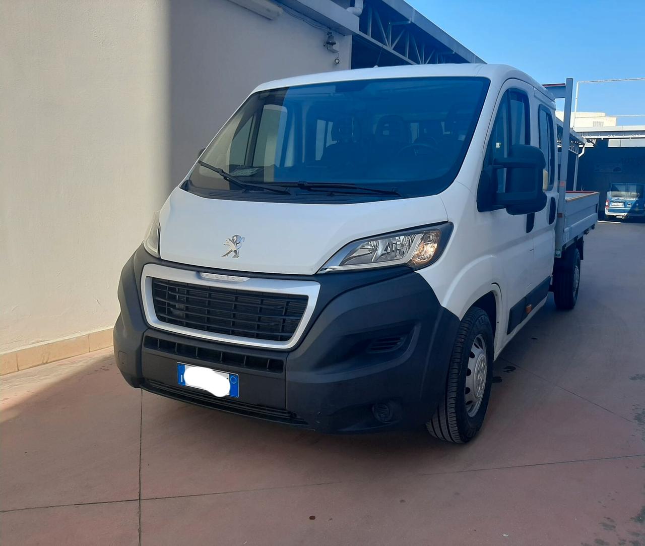 Peugeot Boxer 35 2.2 bluehdi 140cv Heavy Onnicar 7p cassone DOPPIA CABINA + IVA