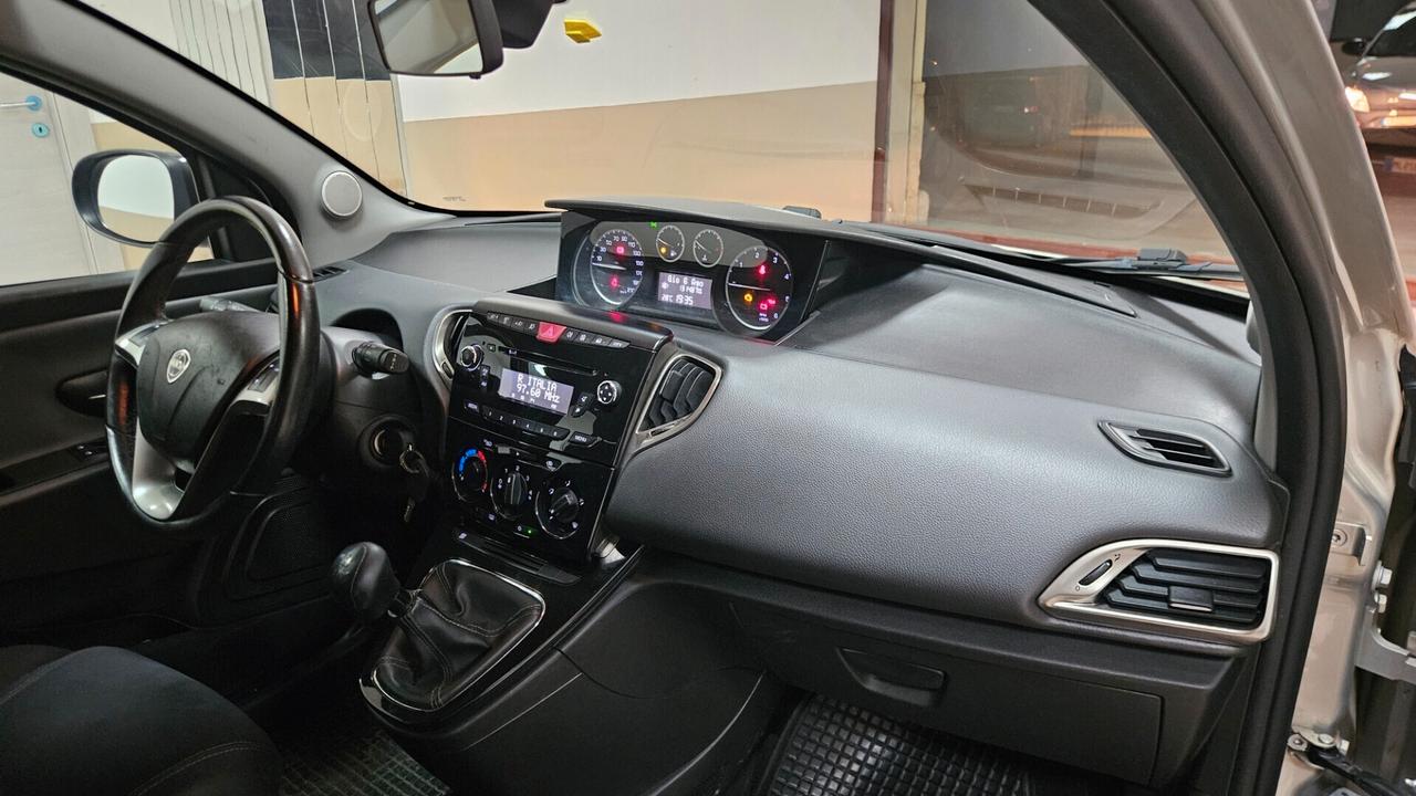 Lancia Ypsilon 1.3 MJT 16V 95 CV 5 porte S&S Gold