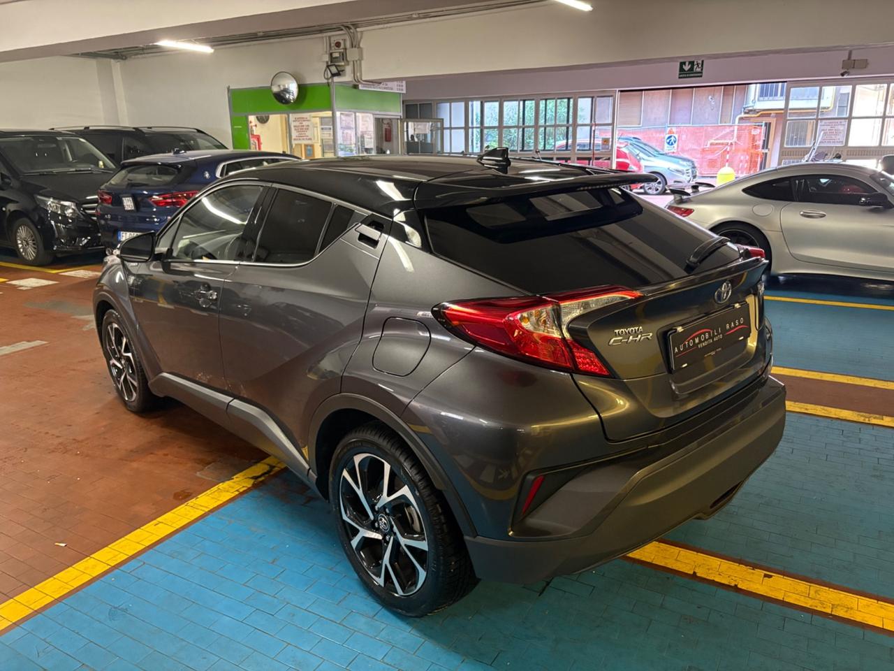 Toyota C-HR 1.8 Hybrid E-CVT Style