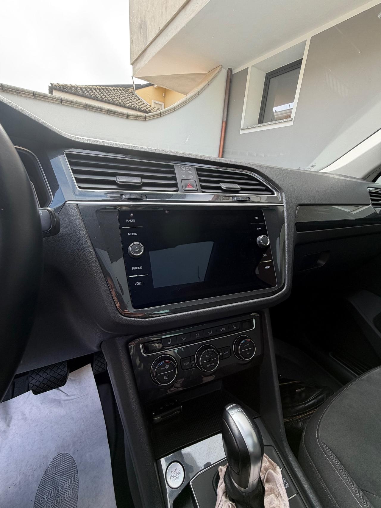 Volkswagen Tiguan 2.0 TDI SCR DSG 4MOTION Sport BMT