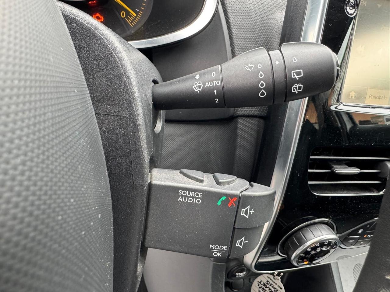 Renault Clio 1.2 GPL (SCADENZA 2035) 75CV 5P 2015