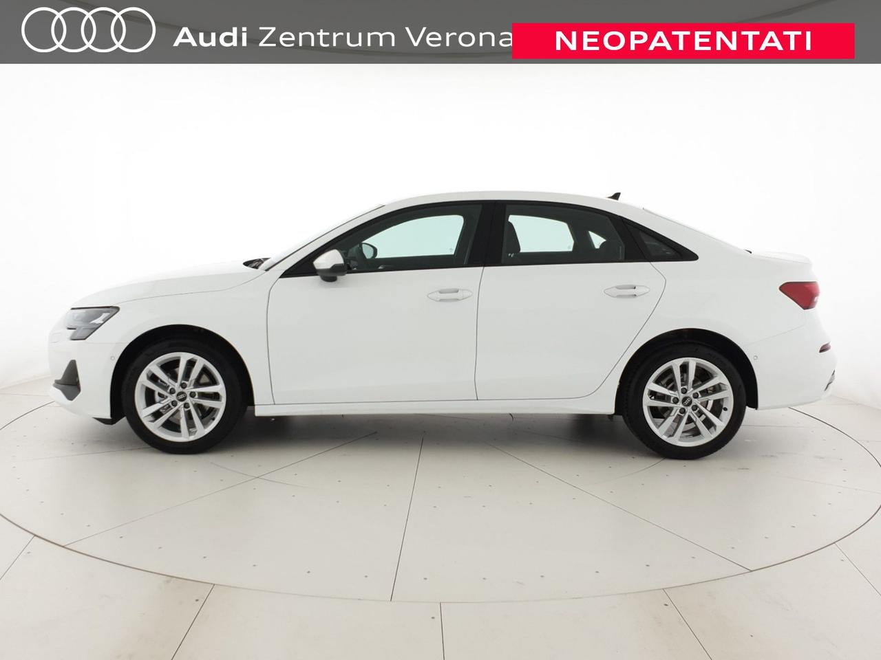 Sedan 30TFSI 116CV S tronic Business