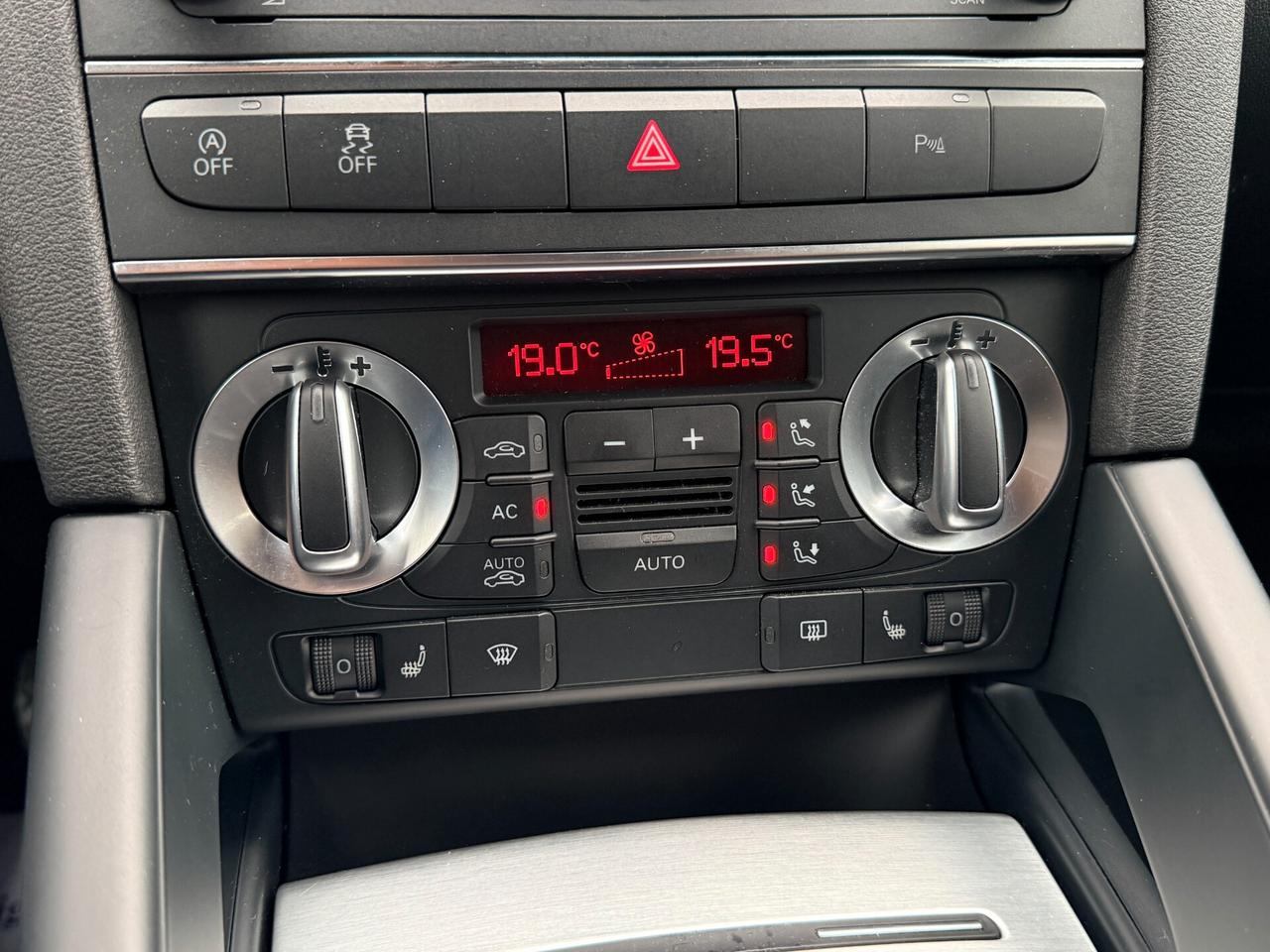 Audi A3 SPB 2.0 TDI 170 CV S-LINE Black edition