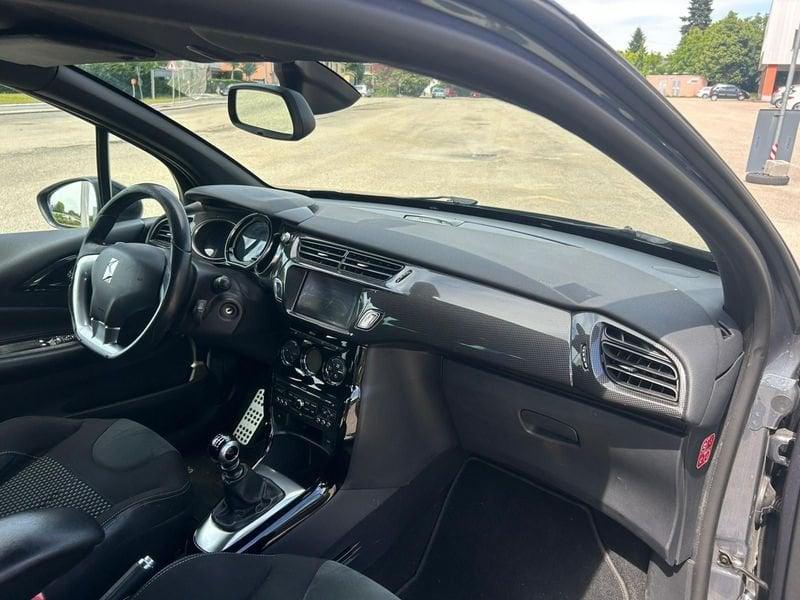 Citroën DS3 DS3 1.6 THP JUST BLACK