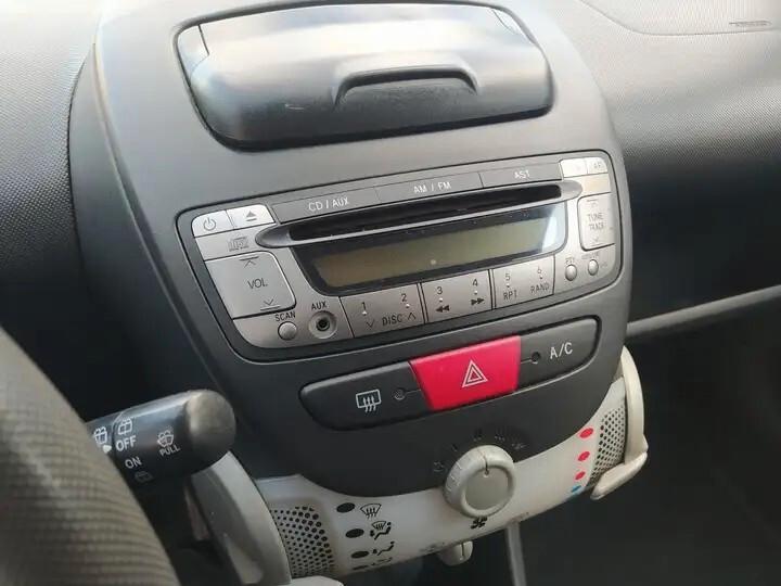 Toyota Aygo 1.0 12V VVT-i 5 porte Active Connect