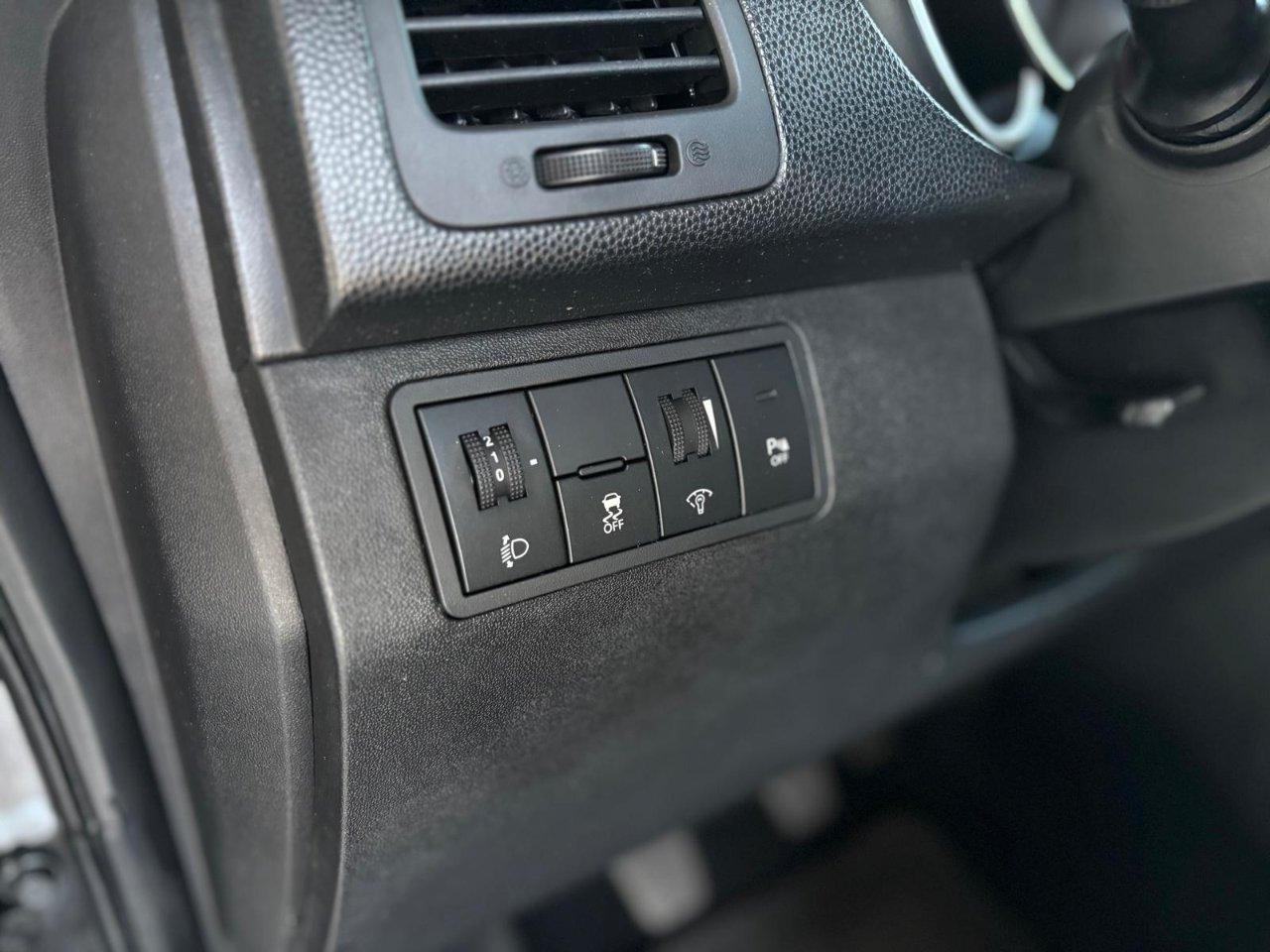Kia Venga 1.4 crdi Fullsky 90cv