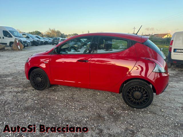 LANCIA Ypsilon 1.0 FireFly 5 porte S&S Hybrid Ecochic Gold