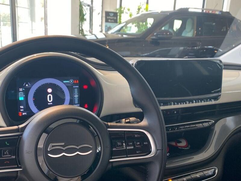 FIAT 500 500e Berlina 42 kWh Icon