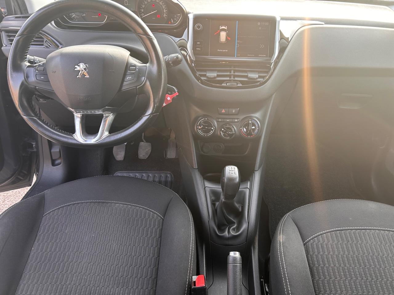Peugeot 208 1200 GPL euro6b 148000 km ALLURE