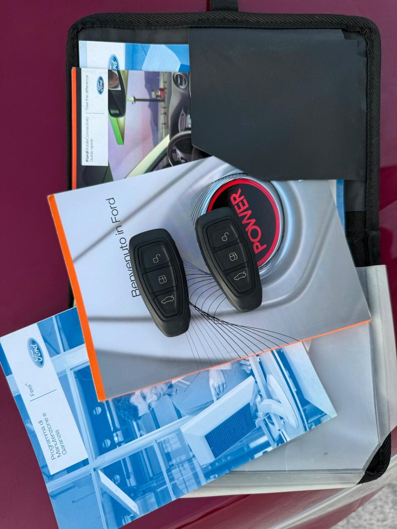 Ford Fiesta 1.2 benzina Neopatentati UNIPROPRIETÀ