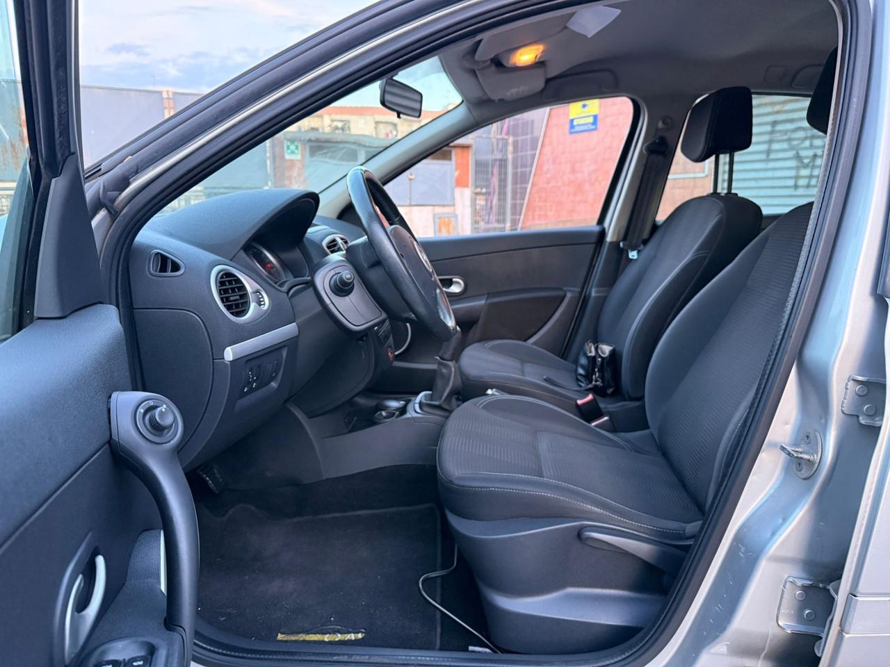 Renault Clio 1.2 16V SporTour