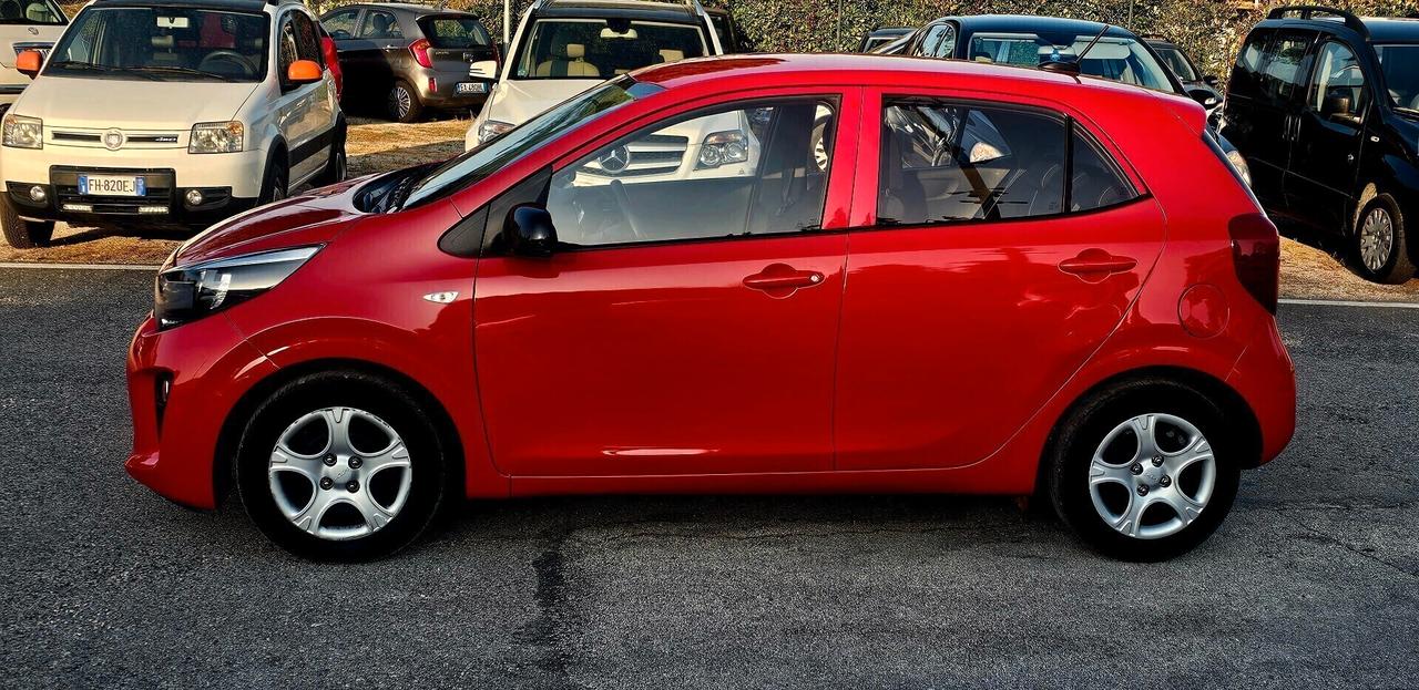 Kia Picanto 1.0 12V 5 porte AMT X Line