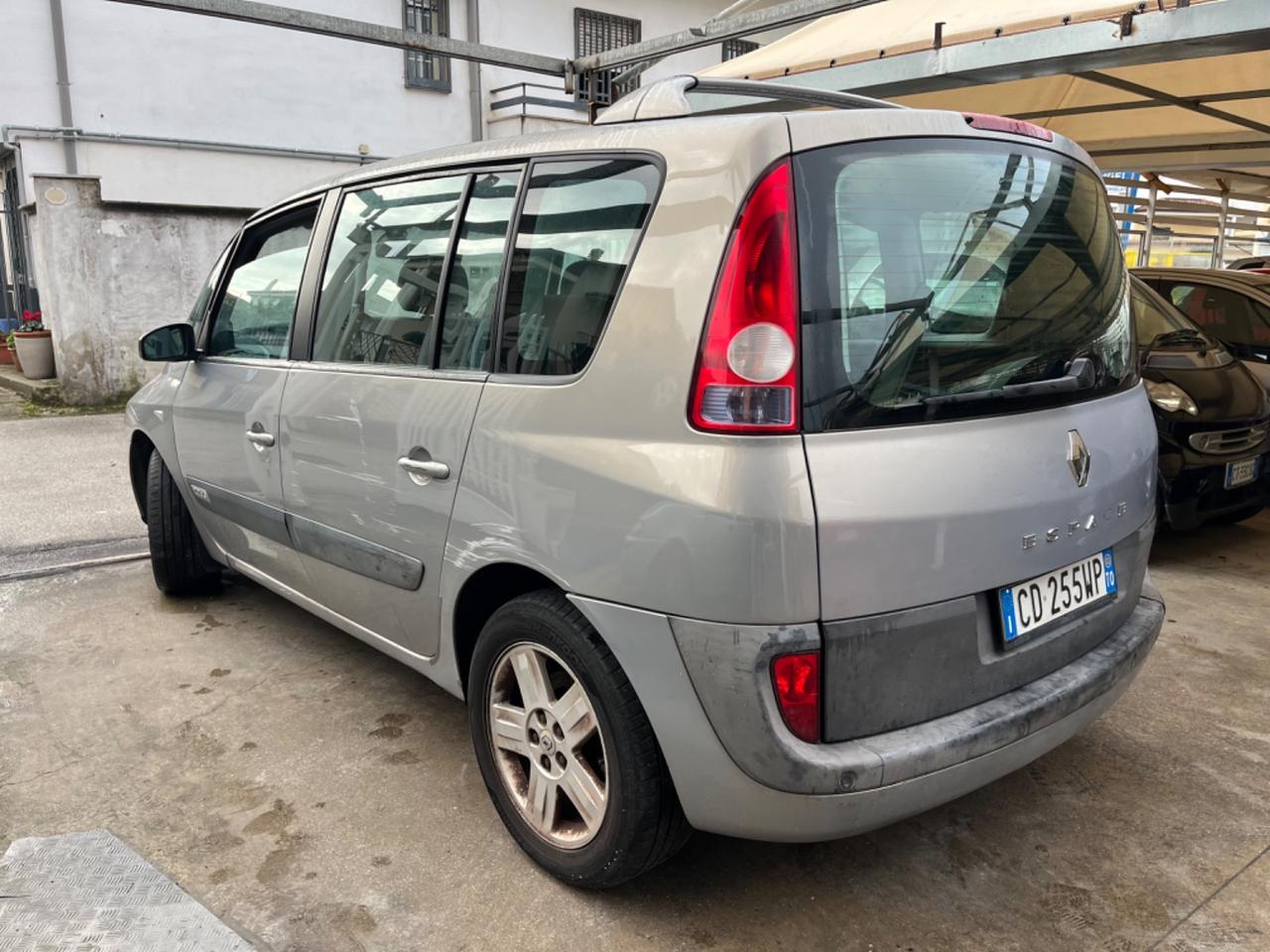 Renault Espace 2.2 16V dCi Expression