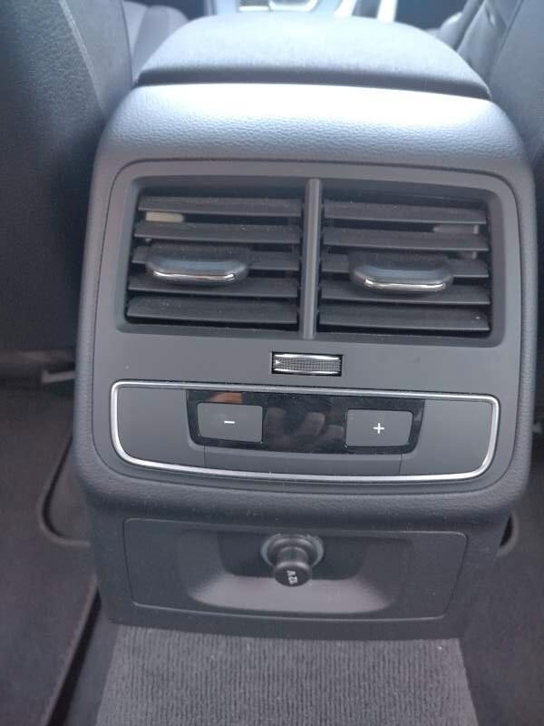 Audi A4 Avant 40 g-tron S tronic ACC- MATRIX !!!