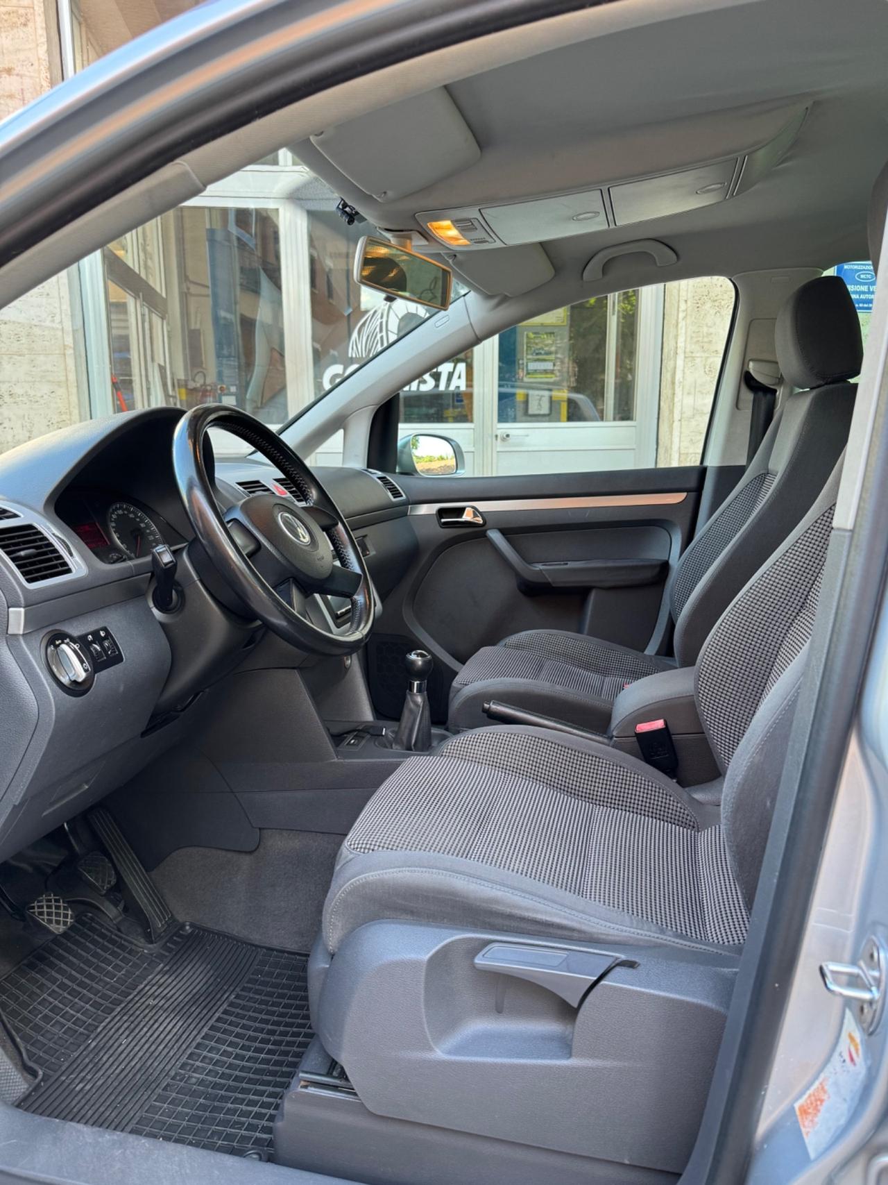 Volkswagen Touran 2.0 TDI 136CV Highline