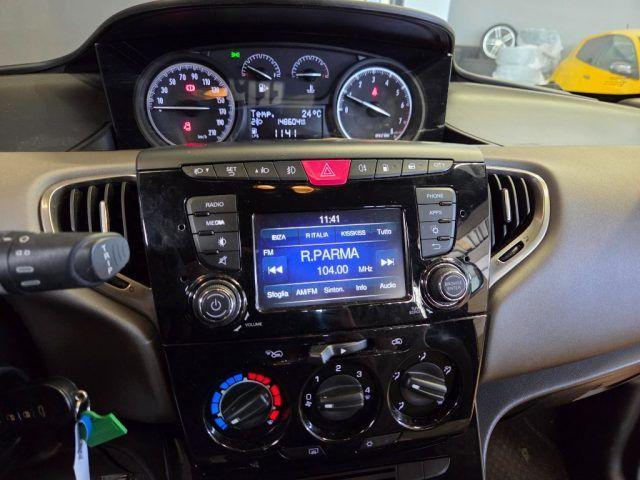 LANCIA Ypsilon 1.2 69 CV 5 porte GPL Ecochic Gold