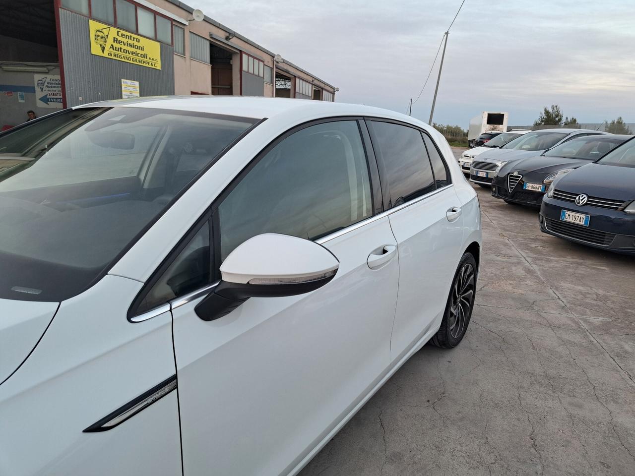 Volkswagen Golf 8 2.0 TDI 115 CV SCR Style - 2021