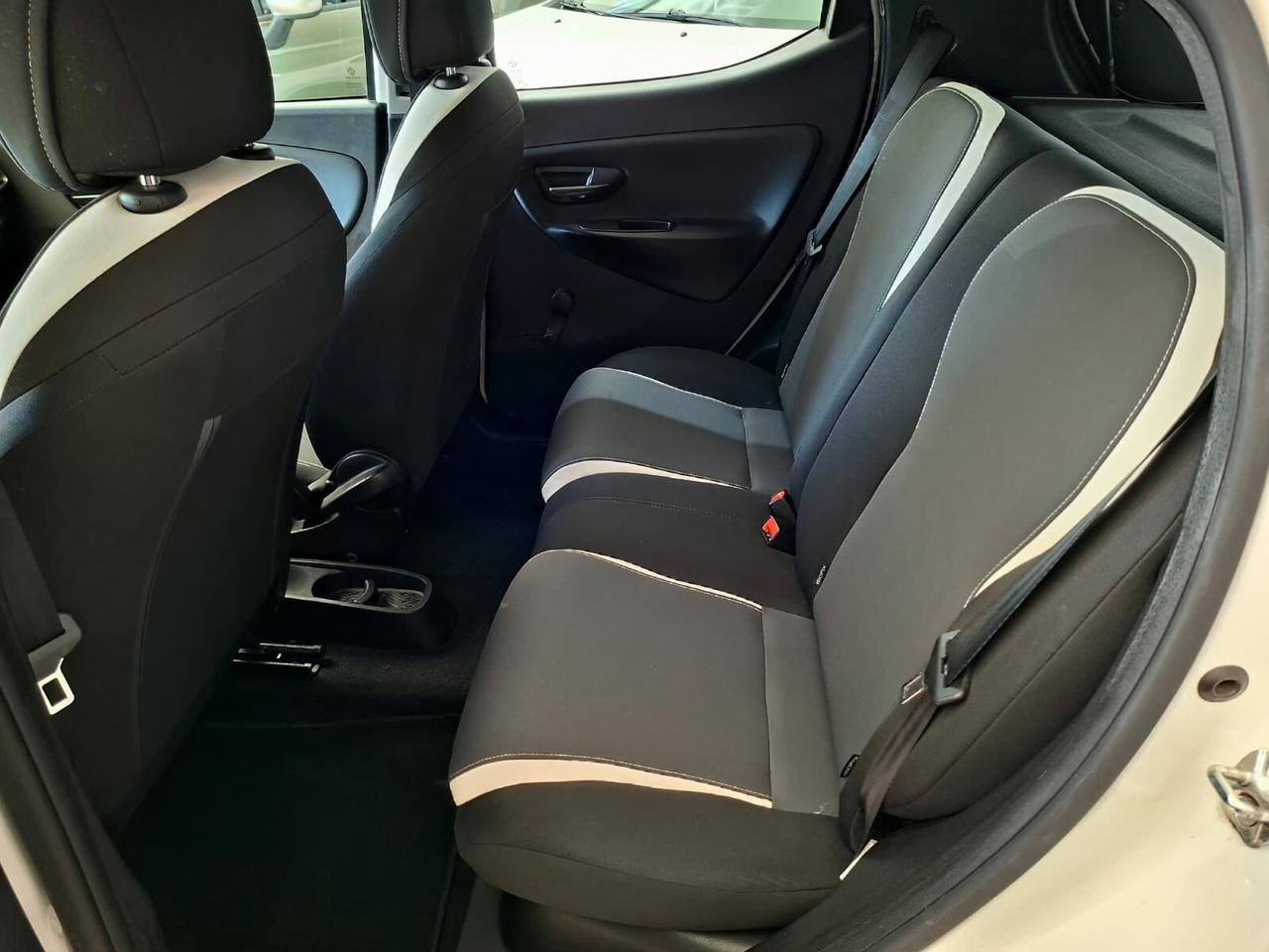 Lancia Ypsilon 1.2 69cv Elefantino 2015