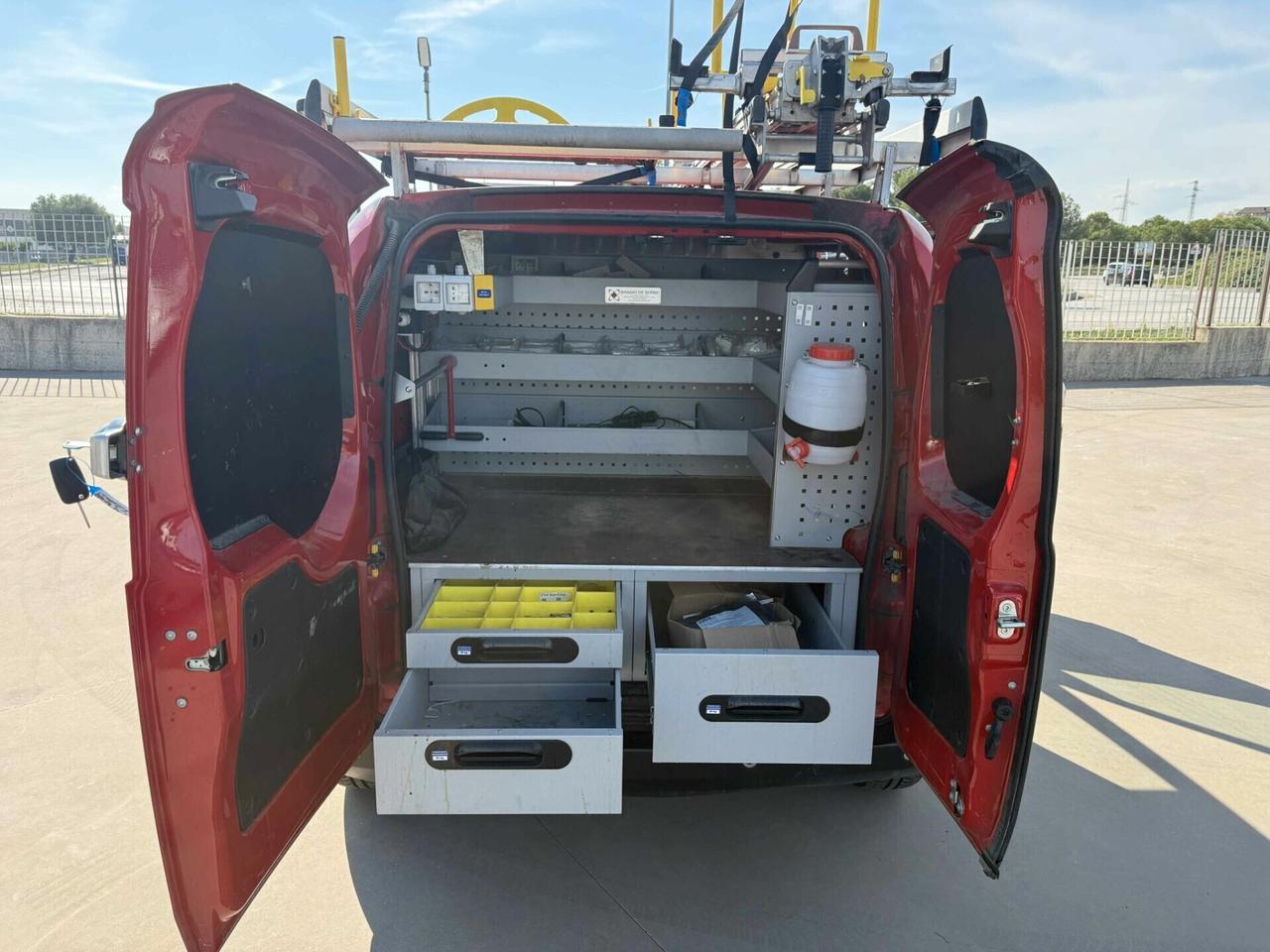 Fiat Fiorino 1.3 MJT 95CV Cargo Adventure EX TIM