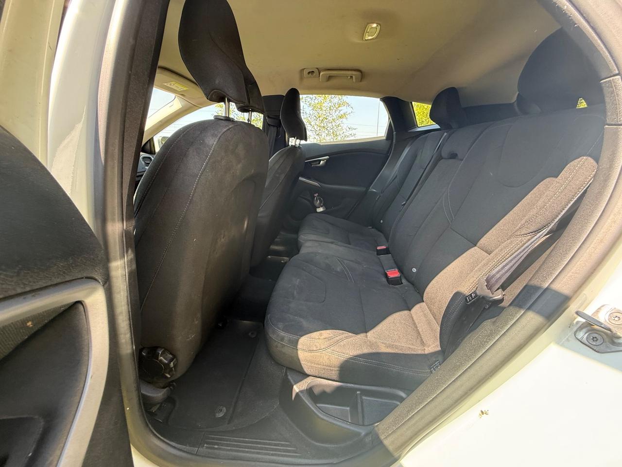 Volvo V40 D2 1.6 Powershift Momentum