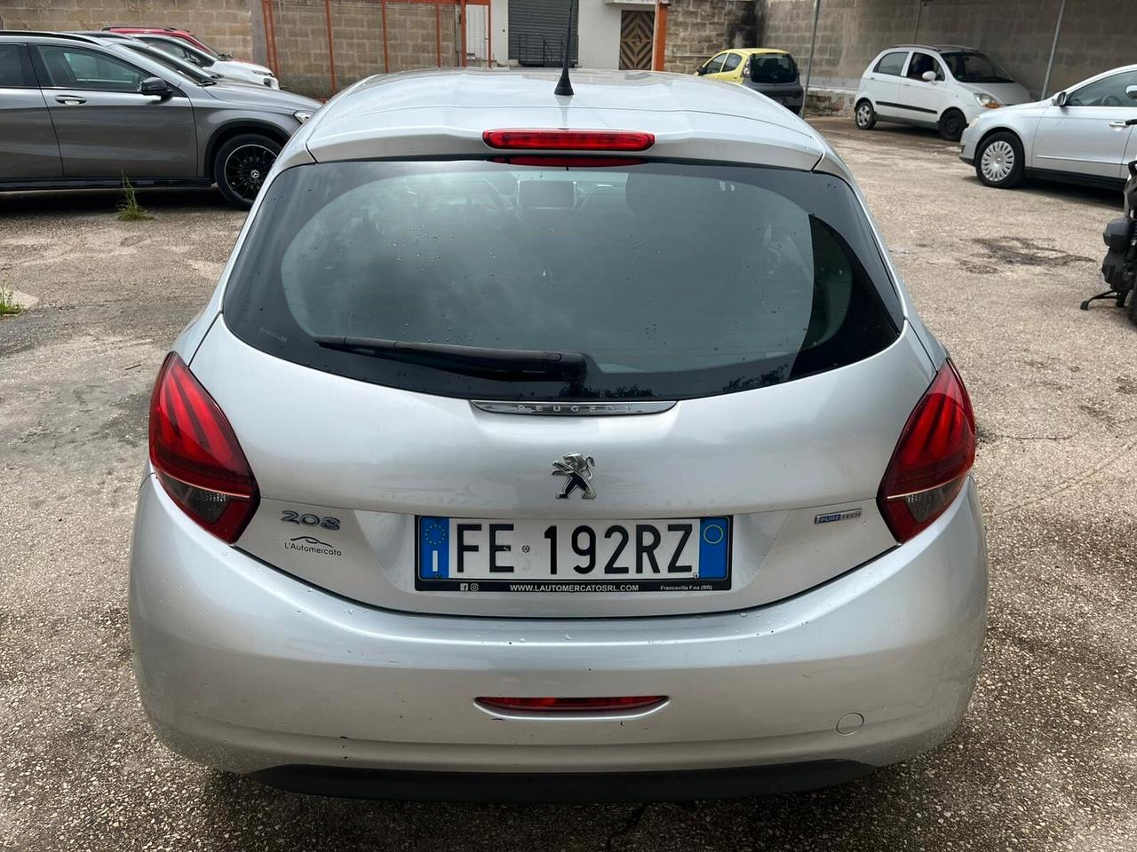 Peugeot 208 PureTech 2016 UNIPRO 118000KM