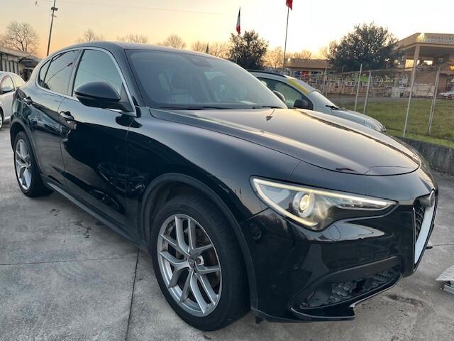 Alfa Romeo Stelvio 2.2 Turbodiesel 210 CV AT8 Q4 Executive