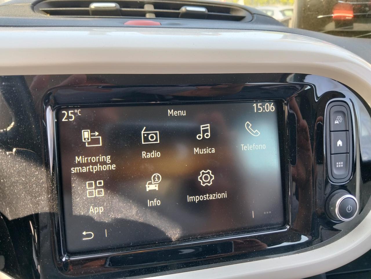 Renault Twingo 900 Benzina EDC 2020 SINISTRATA
