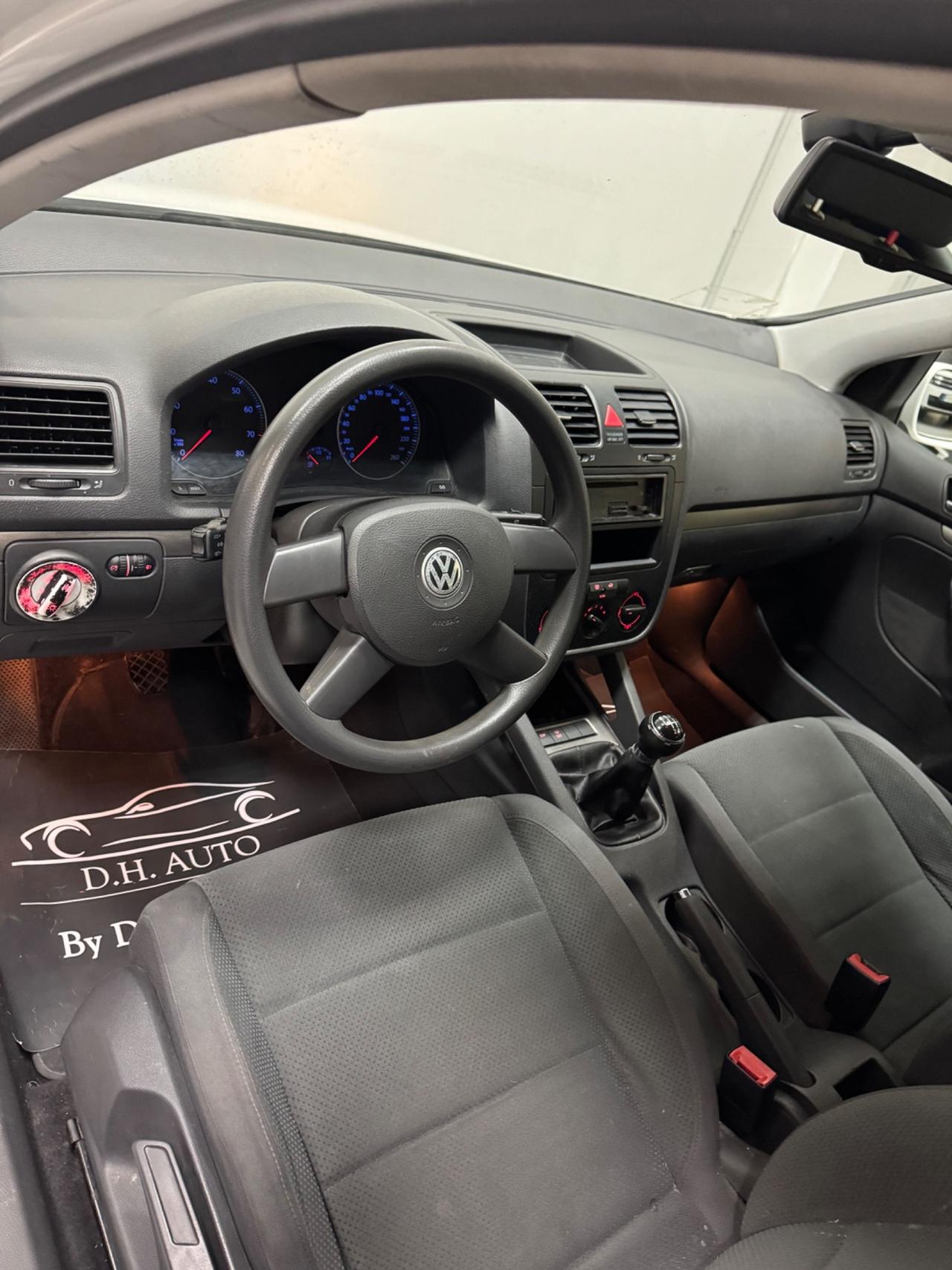 Volkswagen Golf 1.6 16V FSI 5p. Sportline