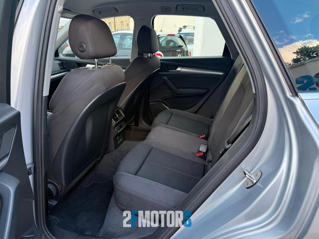 Audi Q5 2.0 TDI quattro S tronic Business Sport
