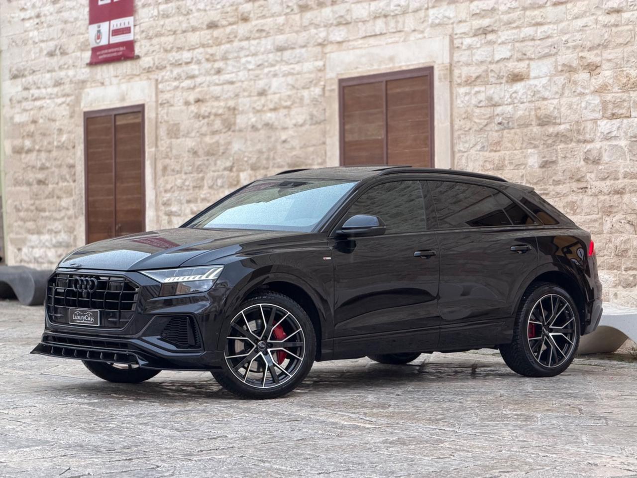Audi Q8 50 TDI 286 CV QUATTRO S LINE EDITION TETTO MATRIX LED