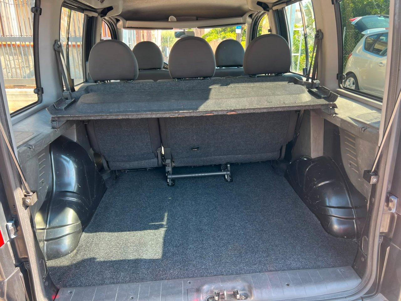 Fiat Doblo 1.3 mjt 16v Dynamic fap LEGGI