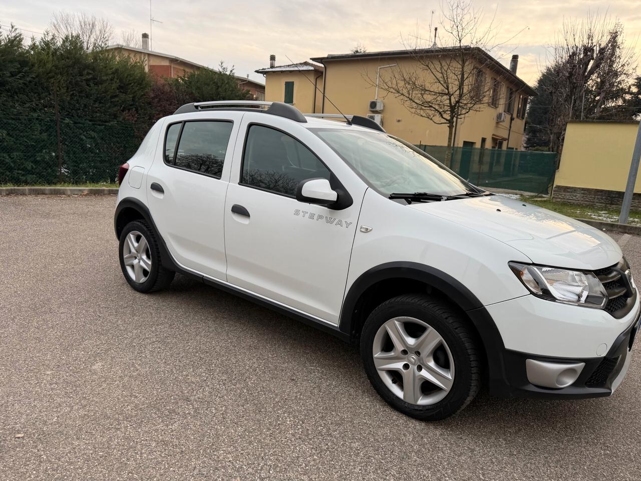 Dacia Sandero Stepway 0.9 GPL - NEOP. - 12 MESI DI GARANZIA -