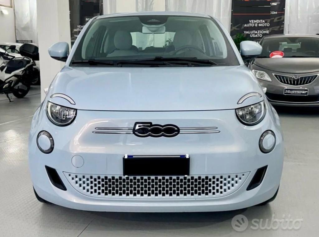 Fiat 500 E 100% elettrica La Prima My'21