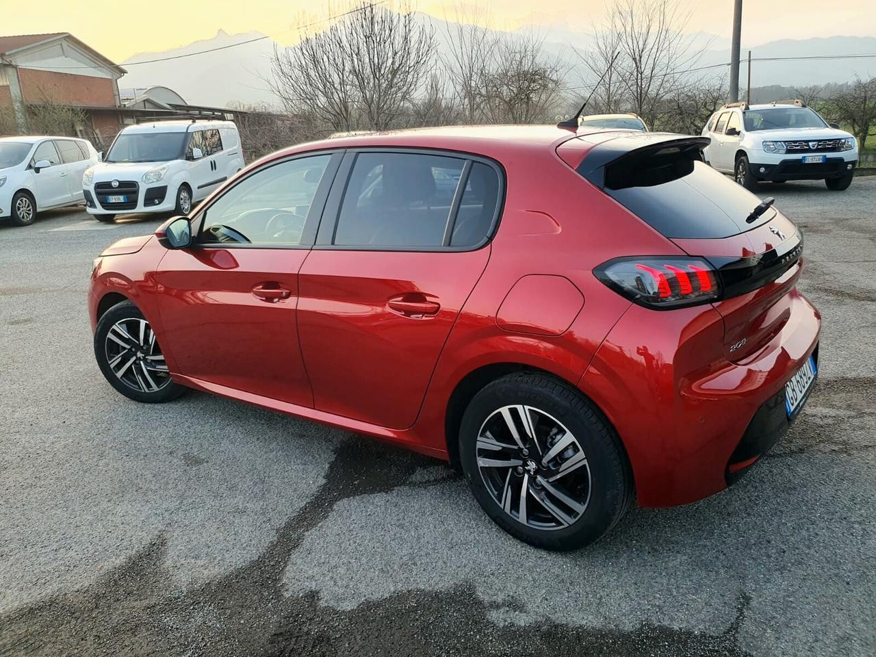 Peugeot 208 PureTech 100 Stop&Start 5 porte Allure