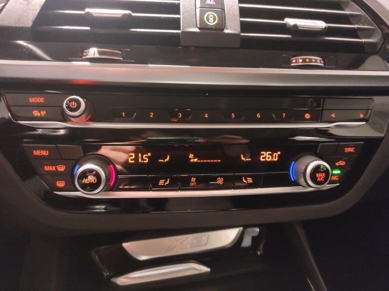 BMW X3 (G01/F97) - X3 sDrive18d 48V Business Advantage