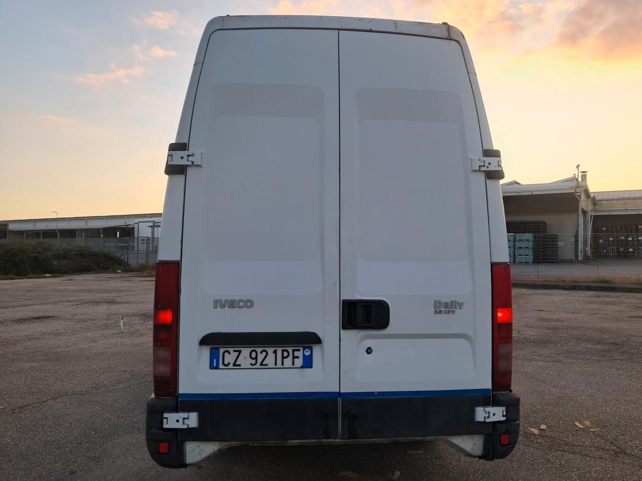 OFFICINA MOBILE DAILY