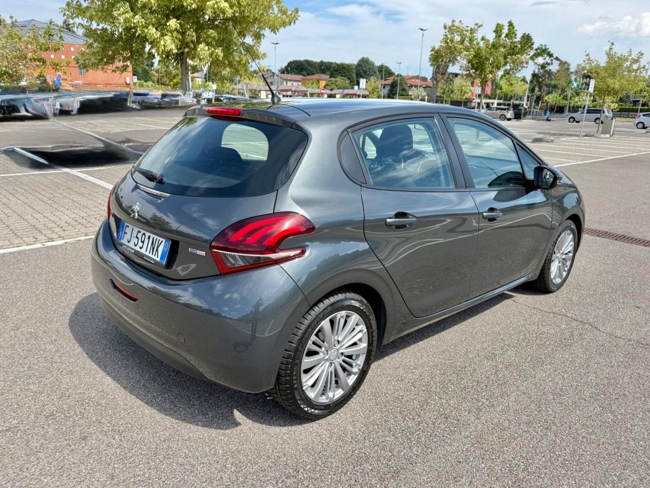Peugeot 208 PureTech 82 5Porte*Cerchi*Led*Apps Connect