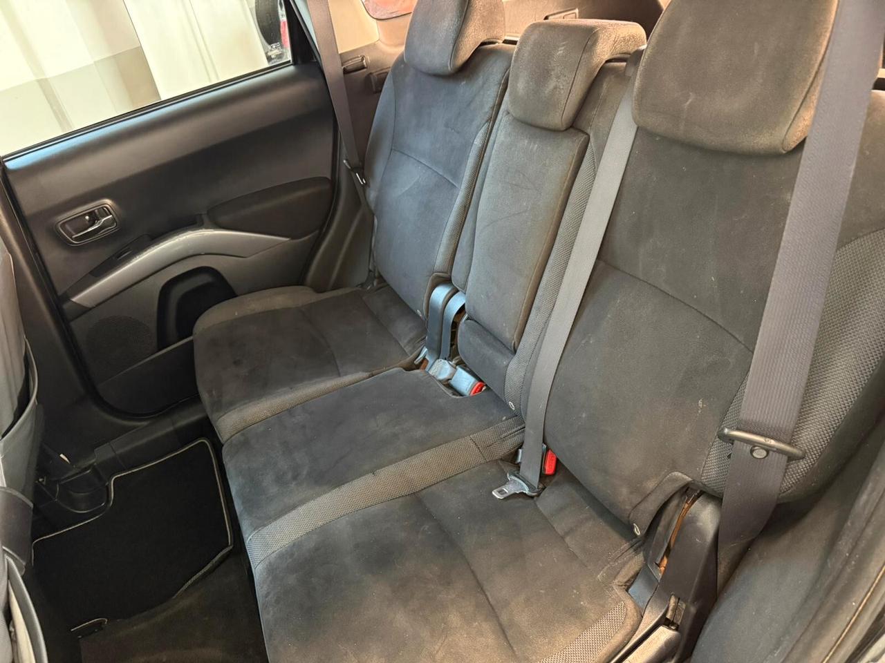 Mitsubishi Outlander 2.0 DI-D Invite DPF