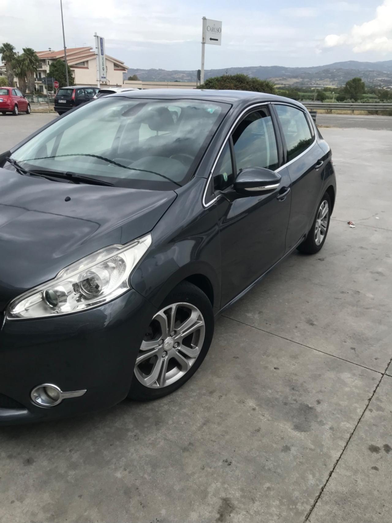 Peugeot 208 1.6 e-HDi 92 CV Stop&Start 5 porte Active