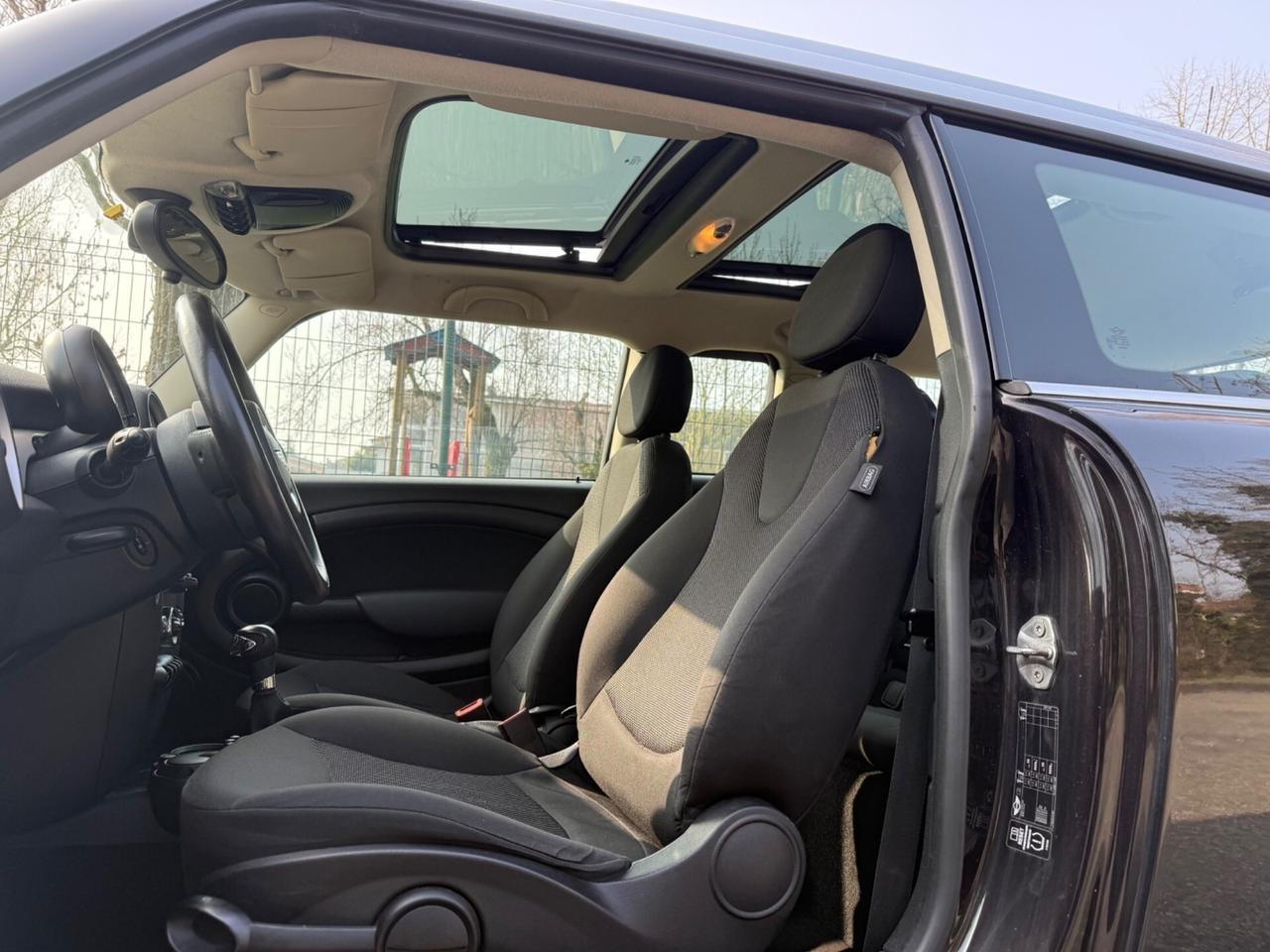 Mini Cooper Clubman AUTOMATICA-2013 BENZINA 1.6