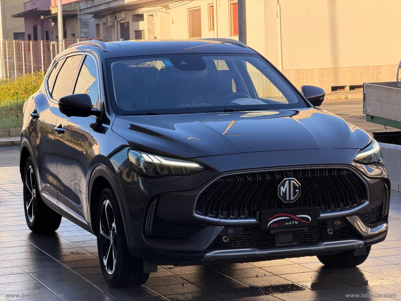 MG HS 1.5T-GDI AT Luxury