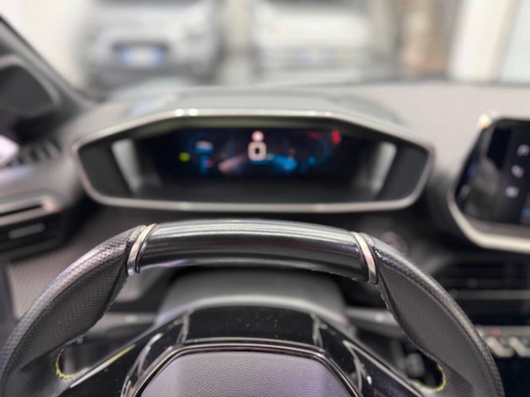 Peugeot 208 BlueHDi 100cv GT Line 2020